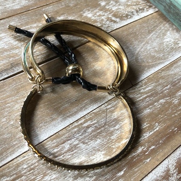 Golden drawstring bracelet - Picture 5 of 8